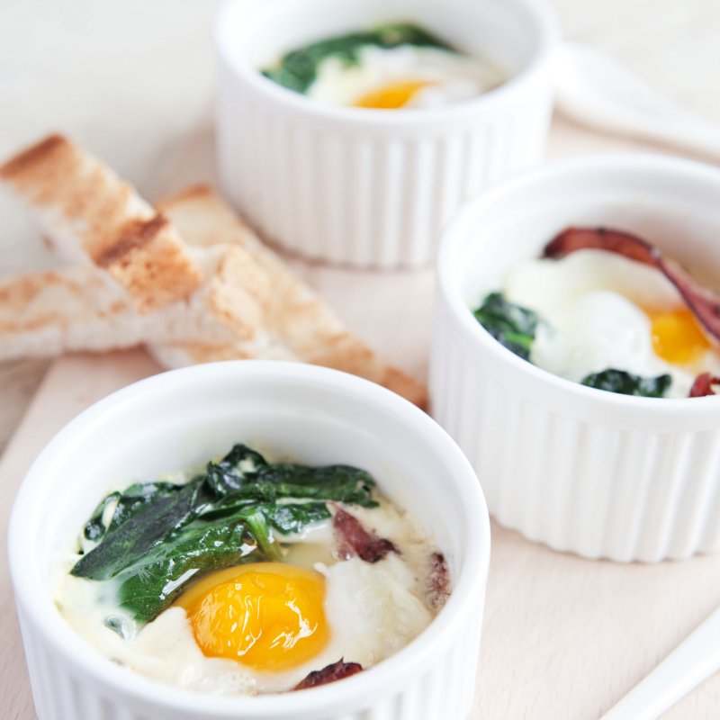 Oeufs En Cocotte Aux Pinards Et Au Lard